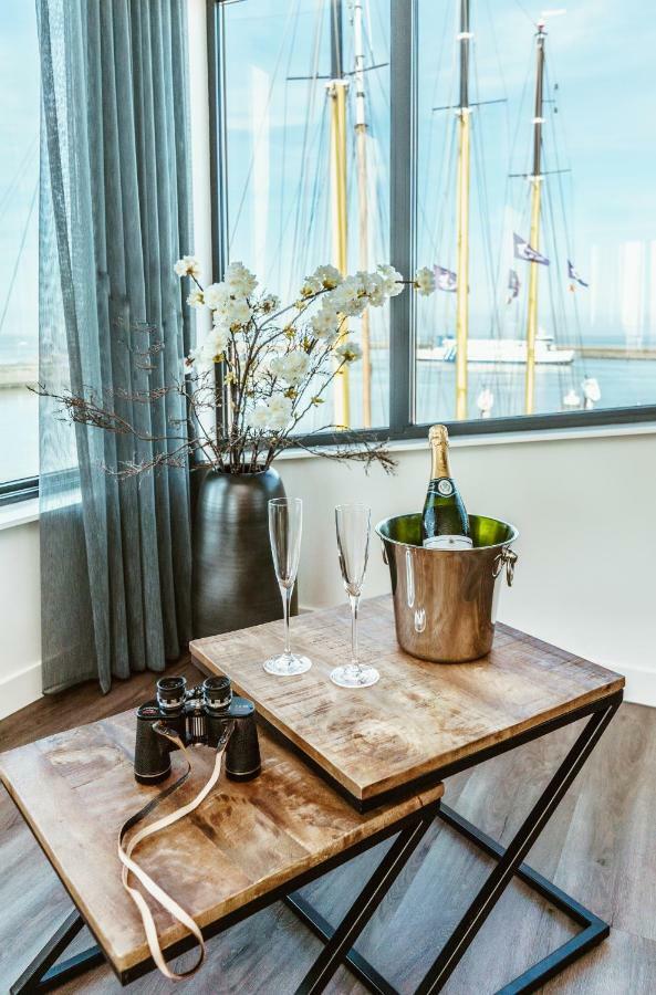 Slapen In Een Trechter Harlingen Exteriér fotografie